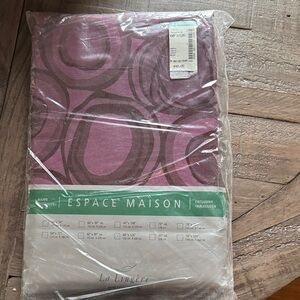 Simons Purple Tablecloth